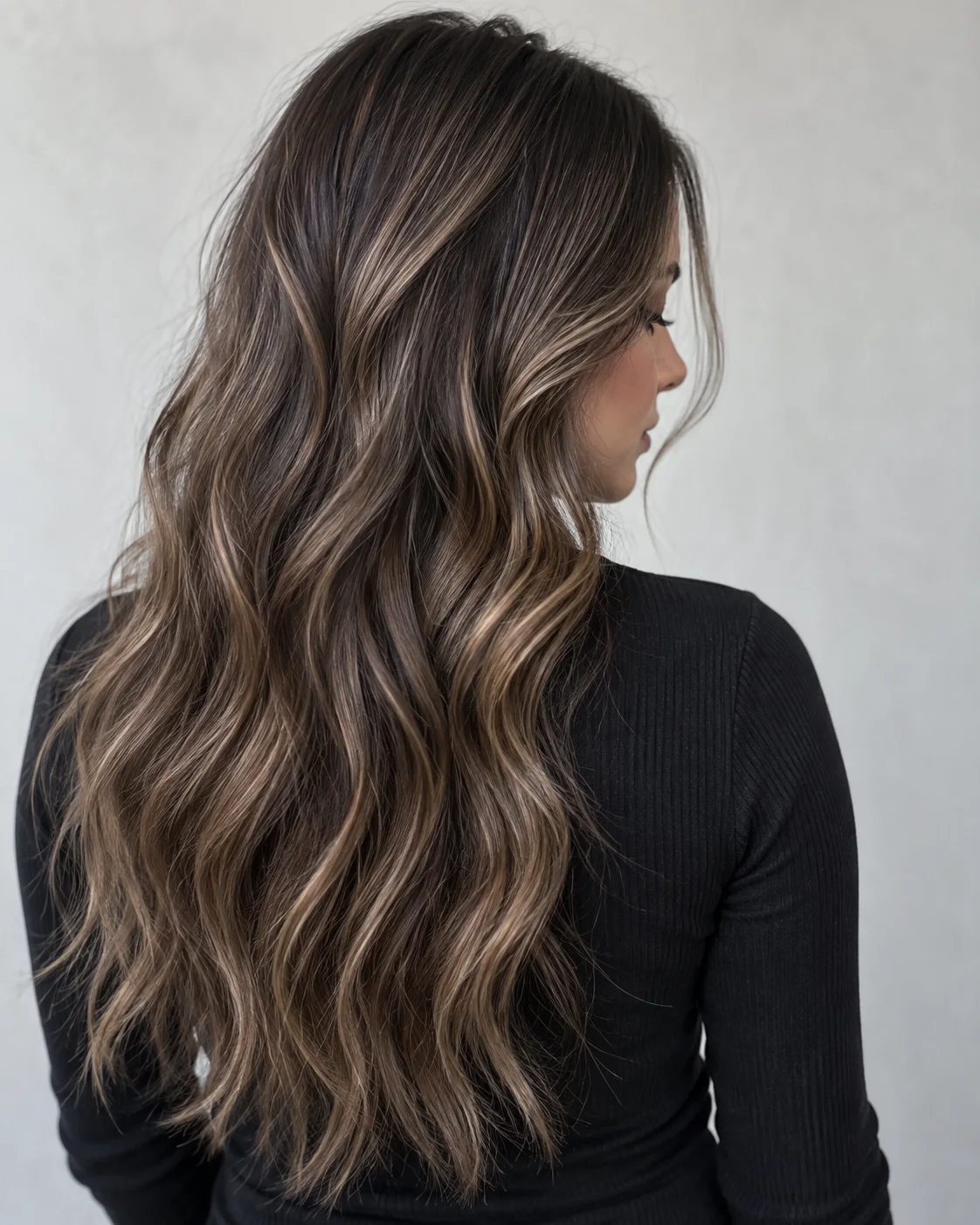 Brunette balayage with a natural finish.